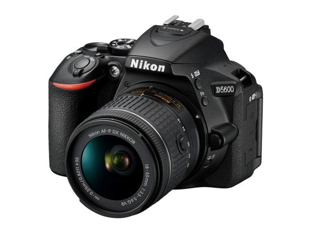 Nikon D5600 sort + AF-P 18-55/3,5-5,6G VR DX