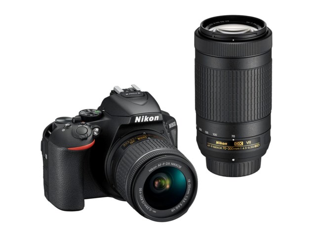 Nikon D5600 svart + AF-P 18-55/3,5-5,6G VR DX + AF-P DX Nikkor 70-300mm f/4,5-6,3G ED VR