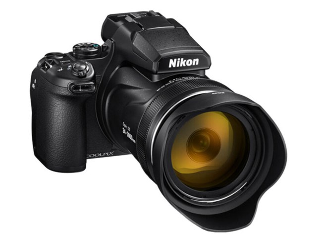 Nikon Coolpix P1000 sort