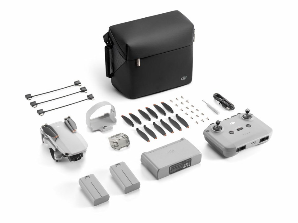 DJI Mini 2 Fly More Combo | Photo