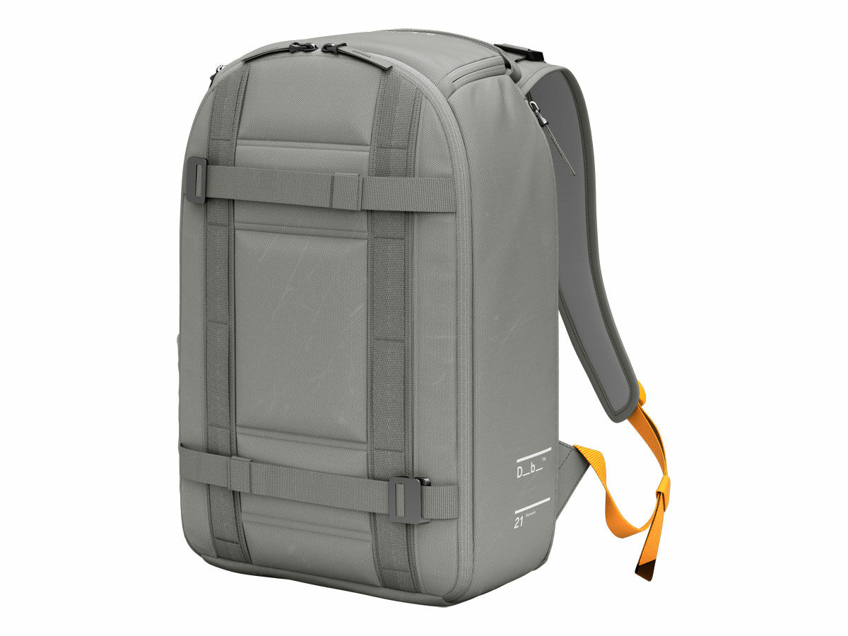 Db Ramverk Backpack 21L Black Out | Scandinavian Photo